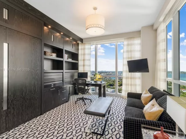 3-bedroom condo for sale in Bal Harbour - 10295 Collins Ave 1704 - MondialRealty