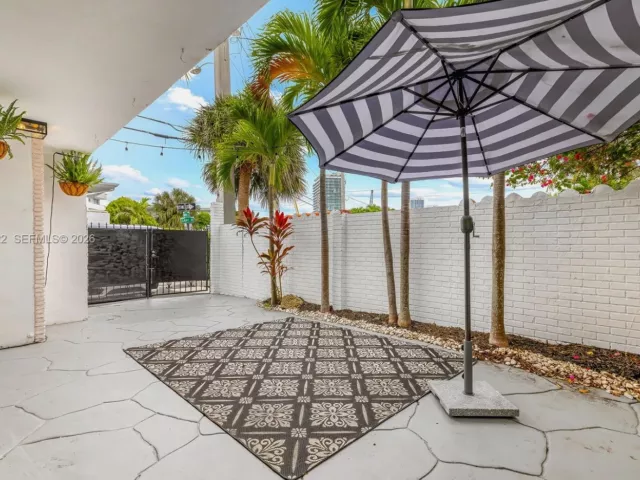 3-bedroom home for sale in Miami Beach - 7270 Gary Ave - MondialRealty
