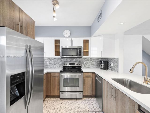 Home for sale at 7270 Gary Ave - photo 6905528