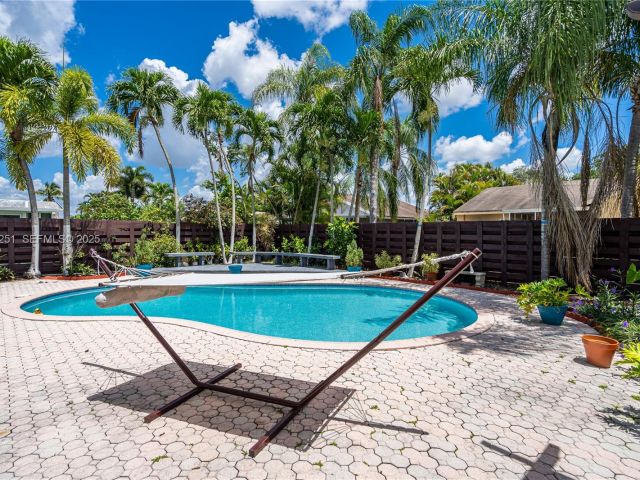 Home for sale at 5308 SW 117th Ave - photo 6900060