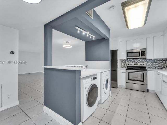 Home for rent at 2945 NW 68th St - photo 7514291