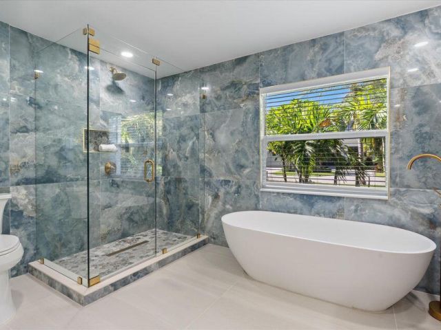 Home for rent at 1132 NE 3rd Avenue - photo 6901091