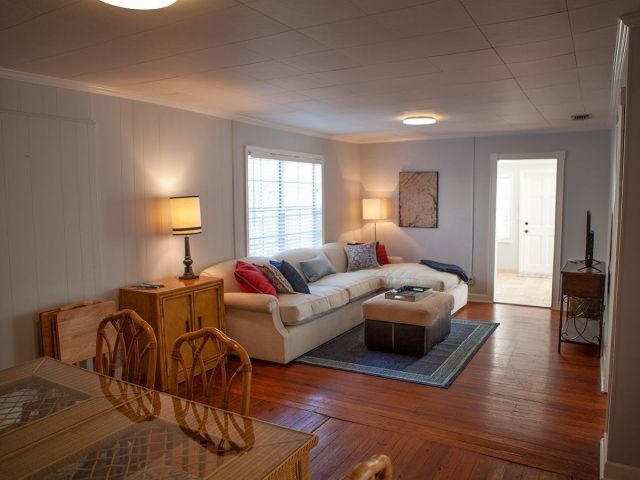 Home for rent at 419 43rd Street - photo 6902893