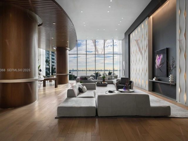 Apartment for rent  Unit #3903 - photo 6905151