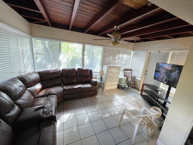 Home for sale at 530 NE 132nd Ter - photo 6928272