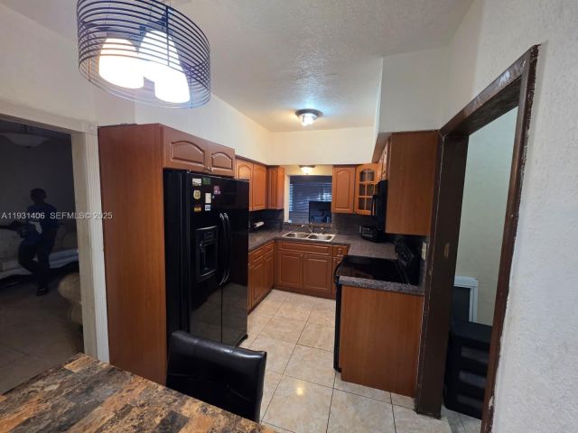 Home for sale at 530 NE 132nd Ter - photo 6928273