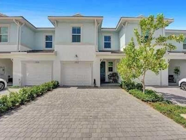 Home for rent at 1807 Sanderling Drive - photo 6902887