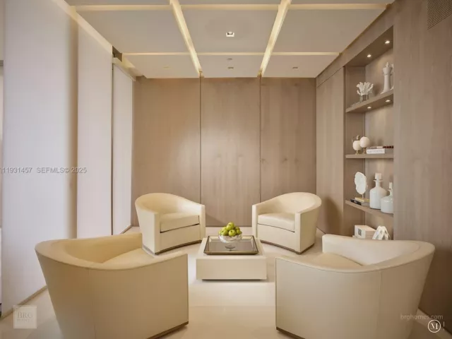 3-bedroom condo for rent in Bal Harbour - 9701 Collins Ave 2704S - MondialRealty