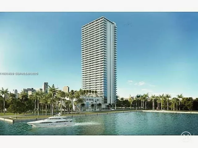 3-bedroom condo for rent in Miami - 600 NE 27th St 2001 - MondialRealty