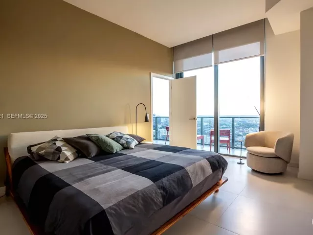 1-bedroom condo for sale in Miami - 501 NE 31st St PH4405 - MondialRealty