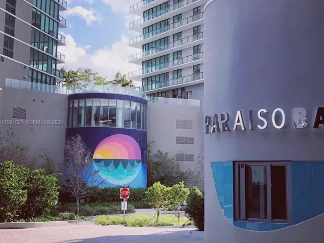 1-bedroom condo for sale in Miami - 501 NE 31st St PH4405 - MondialRealty