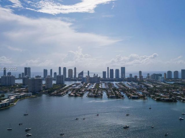 Apartment for sale  Unit #909 - photo 7503675