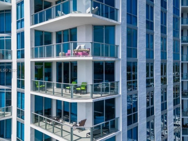 Apartment for sale  Unit #909 - photo 7503676