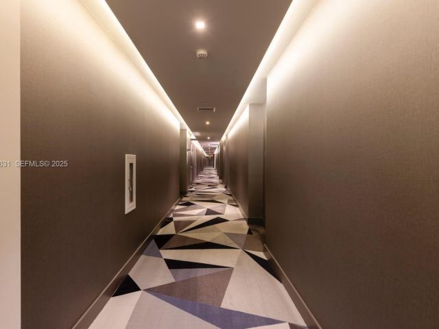 Apartment for sale  Unit #909 - photo 7503678