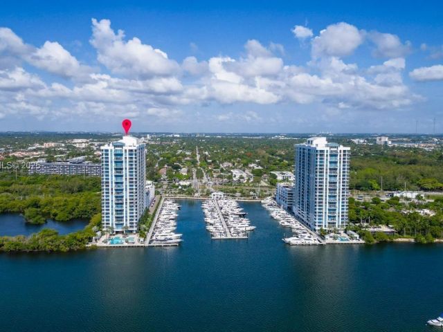 Apartment for sale  Unit #909 - photo 7503680