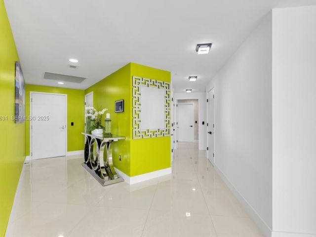 Apartment for sale  Unit #909 - photo 7503683