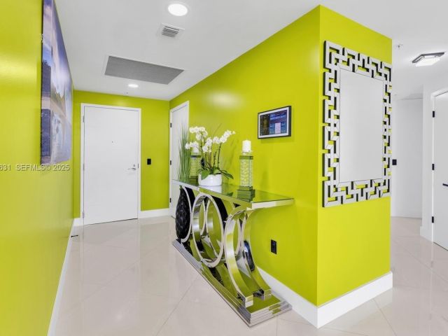 Apartment for sale  Unit #909 - photo 7503684