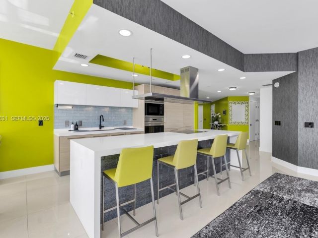 Apartment for sale  Unit #909 - photo 7503690