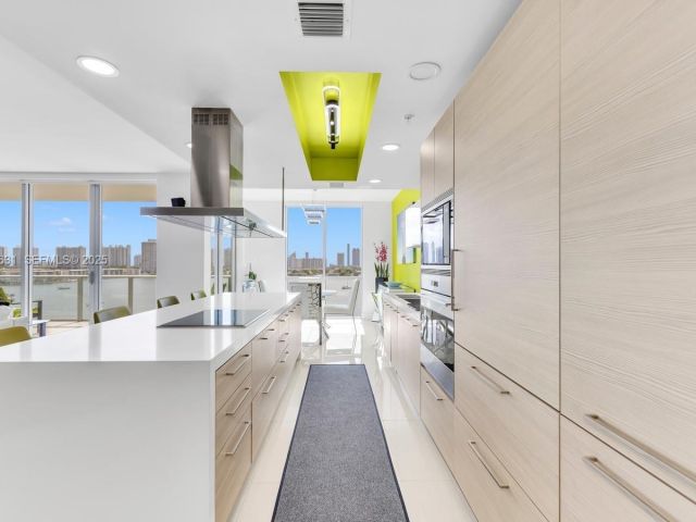 Apartment for sale  Unit #909 - photo 7503692