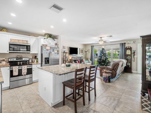 Home for sale at 301 Se 10th Court - photo 6904188