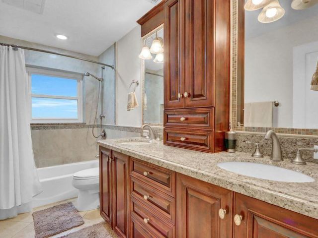 Home for rent at 2665 NW 41st Street - photo 6904233