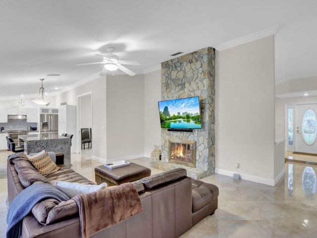 Home for rent at 2665 NW 41st Street - photo 6904244