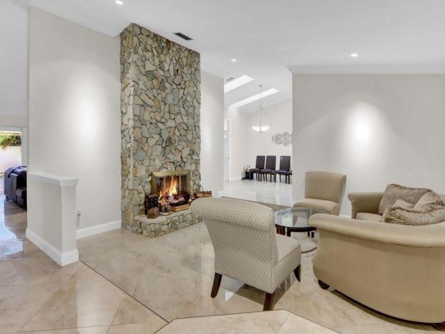 Home for rent at 2665 NW 41st Street - photo 6904248