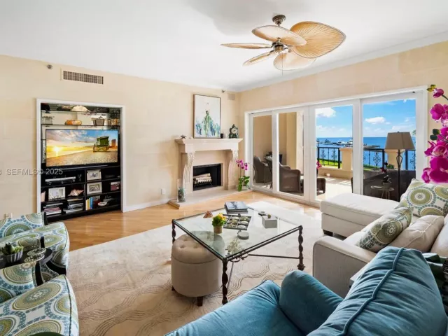 2-bedroom condo for rent in Miami Beach - 2332 Fisher Island Dr 4302 - MondialRealty