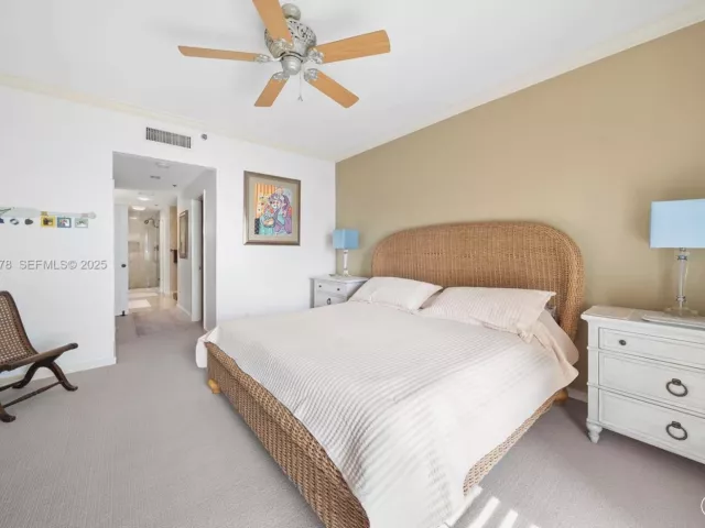 2-bedroom condo for rent in Miami Beach - 2332 Fisher Island Dr 4302 - MondialRealty