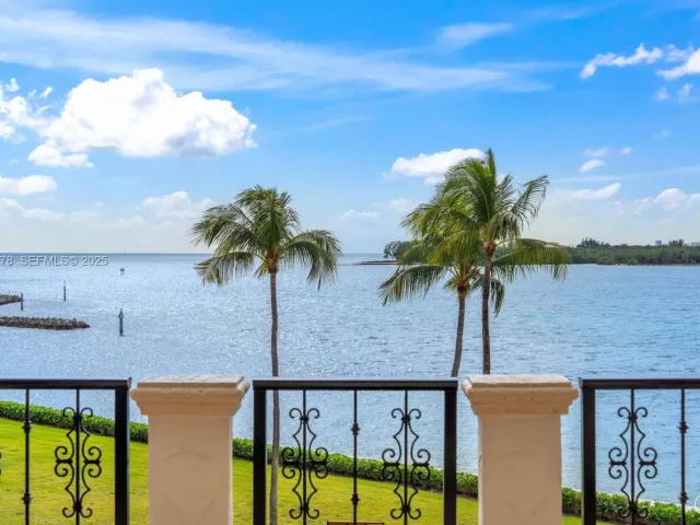 2-bedroom condo for rent in Miami Beach - 2332 Fisher Island Dr 4302 - MondialRealty