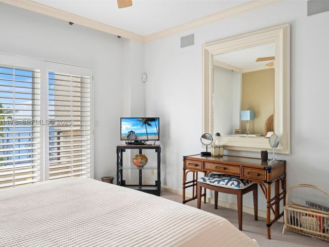 2-bedroom condo for rent in Miami Beach - 2332 Fisher Island Dr 4302 - MondialRealty