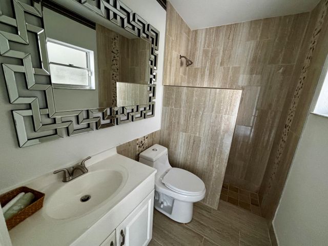 Home for rent at 9976 Liberty Rd - photo 6919733