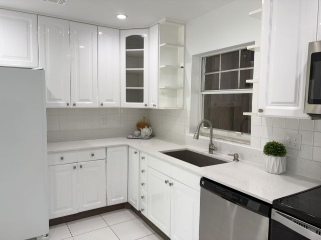 Home for rent at 9976 Liberty Rd - photo 6919736