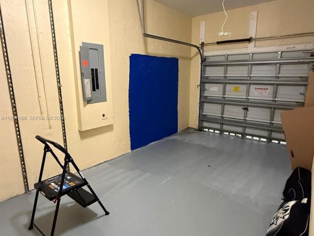 3-bedroom home for rent in Homestead - 2221 NE 37th Ter 0 - MondialRealty