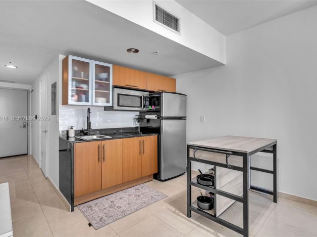 condo for sale in Miami - 1750 N Bayshore Dr 1204 - MondialRealty
