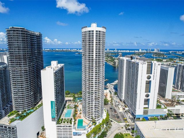 condo for rent in Miami - 1750 N Bayshore Dr 1204 - MondialRealty