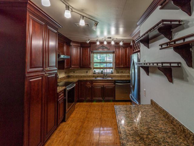 Home for sale at 1045 Cameo Circle - photo 6906737