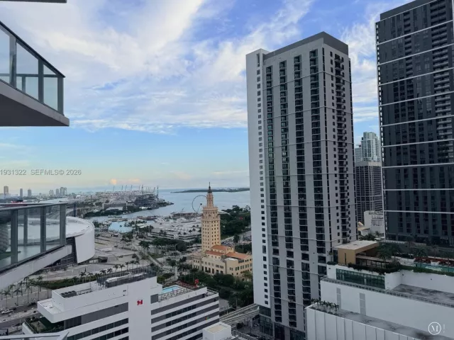 3-bedroom condo for sale in Miami - 851 NE 1st Ave 2212 - MondialRealty