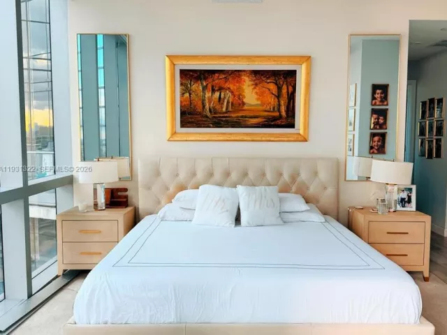 3-bedroom condo for sale in Miami - 851 NE 1st Ave 2212 - MondialRealty