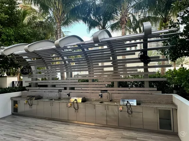 3-bedroom condo for sale in Miami - 851 NE 1st Ave 2212 - MondialRealty