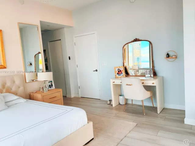 3-bedroom condo for sale in Miami - 851 NE 1st Ave 2212 - MondialRealty