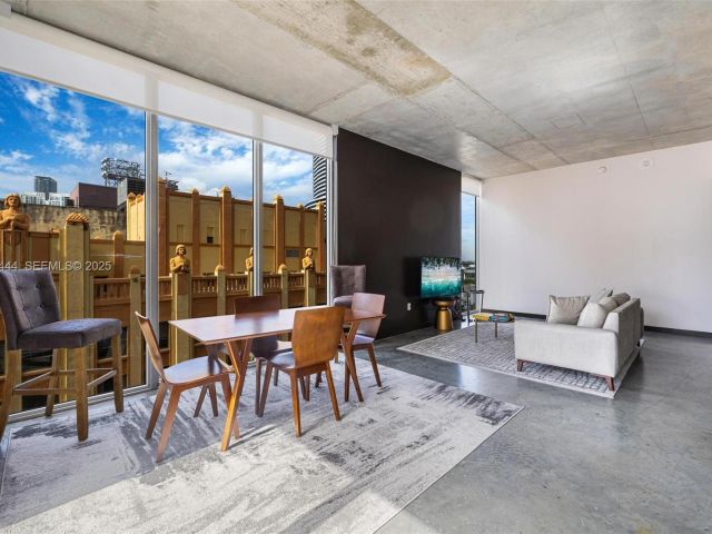 Apartment for rent  Unit #401 - photo 6906932