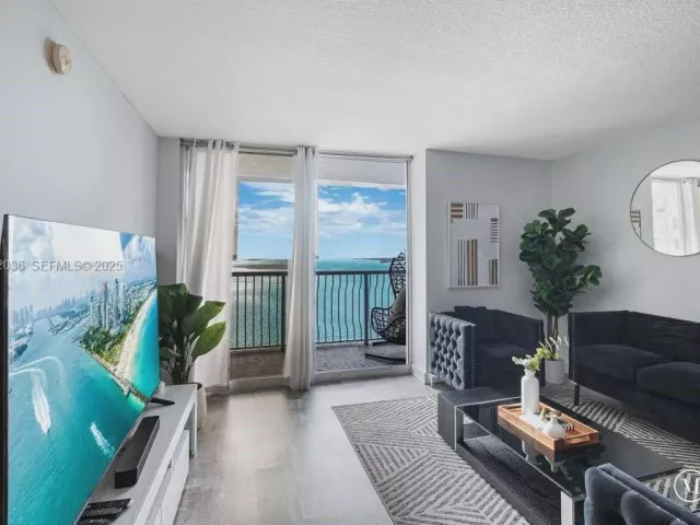 3-bedroom condo for sale in Miami - 1200 Brickell Bay Dr 2202 - MondialRealty