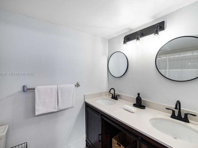 Apartment for sale  Unit #2202 - photo 6906578