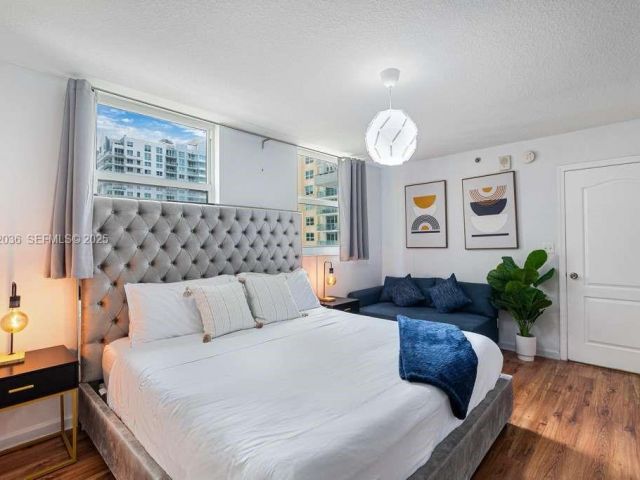 Apartment for sale  Unit #2202 - photo 6906587