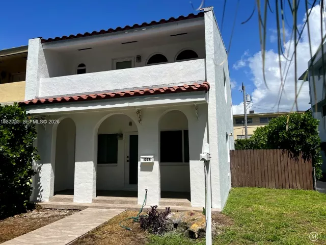 2-bedroom home for rent in North Miami - 1975 Sans Souci Blvd 0 - MondialRealty