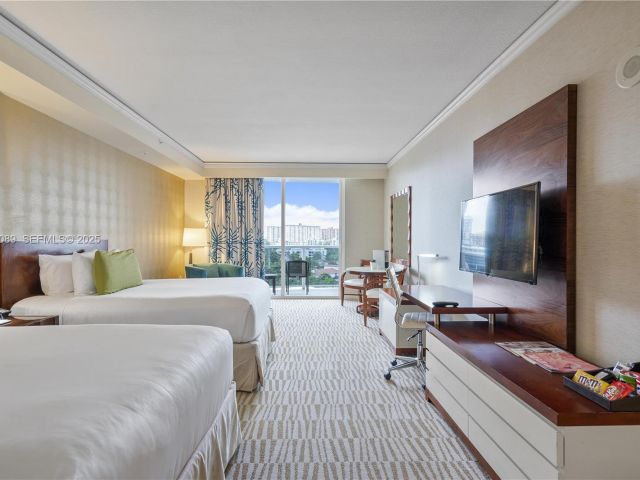 condo for sale in Sunny Isles Beach - 18001 Collins ave 616 - MondialRealty