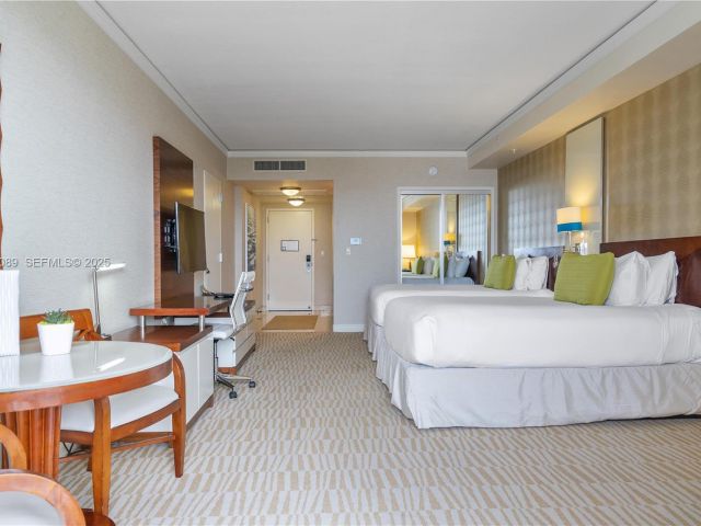 condo for sale in Sunny Isles Beach - 18001 Collins ave 616 - MondialRealty