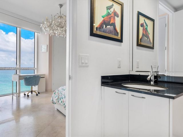 Apartment for sale  Unit #904 - photo 6908014