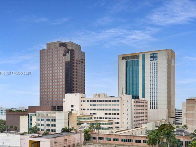 Apartment for rent  Unit #908 - photo 6908221